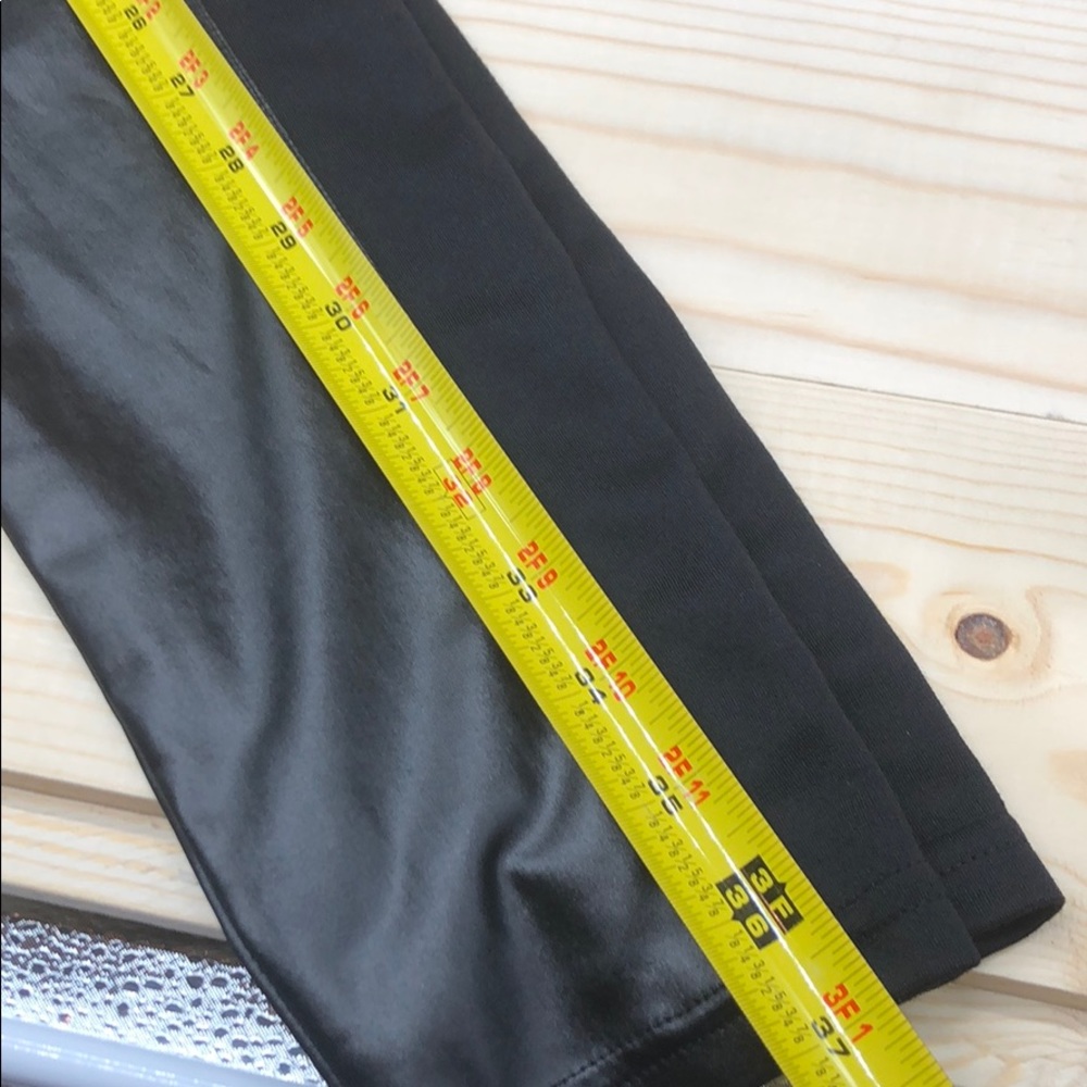 SOLD!Black Faux Leather Leggings.  Large. NWOT. - Picture 4 of 8
